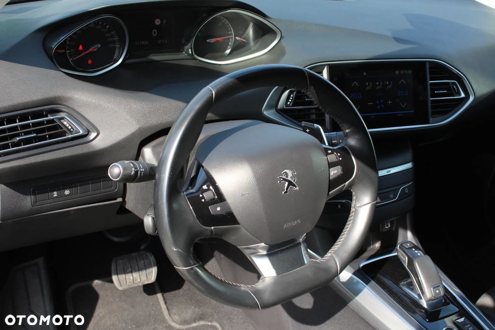 Peugeot 308 BlueHDi 130 EAT8 GT - 13