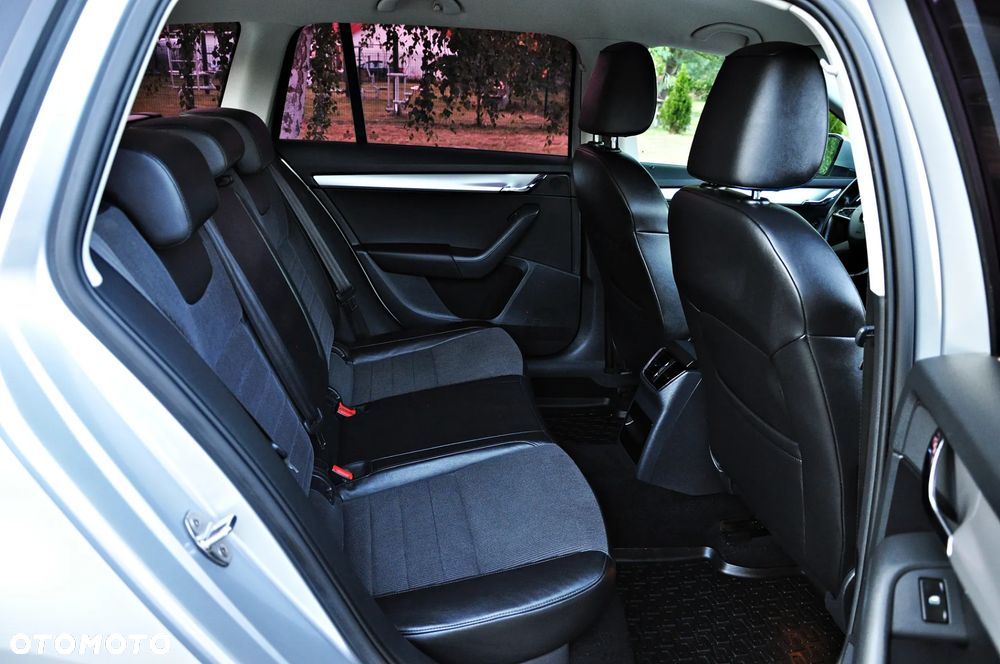 Skoda Octavia 2.0 TDI Premium Edition - 19