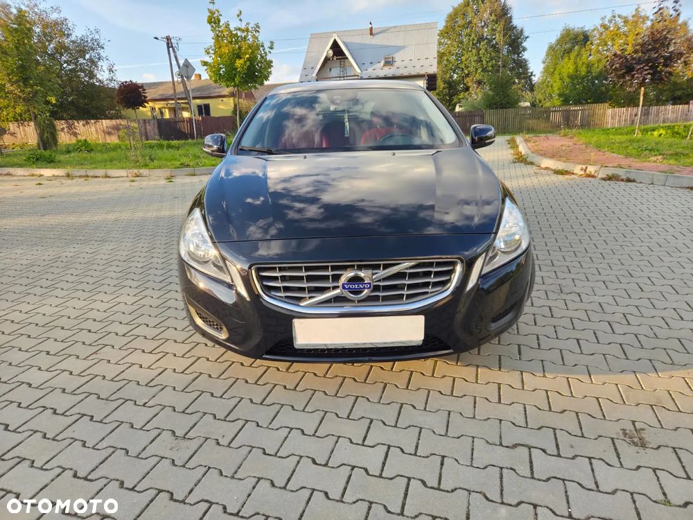 Volvo V60 D3 Geartronic Momentum - 1