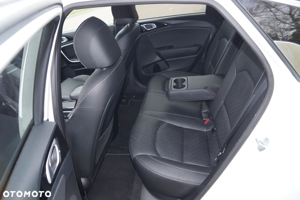 Kia ProCeed 1.5 T-GDI mHEV GT Line DCT - 17