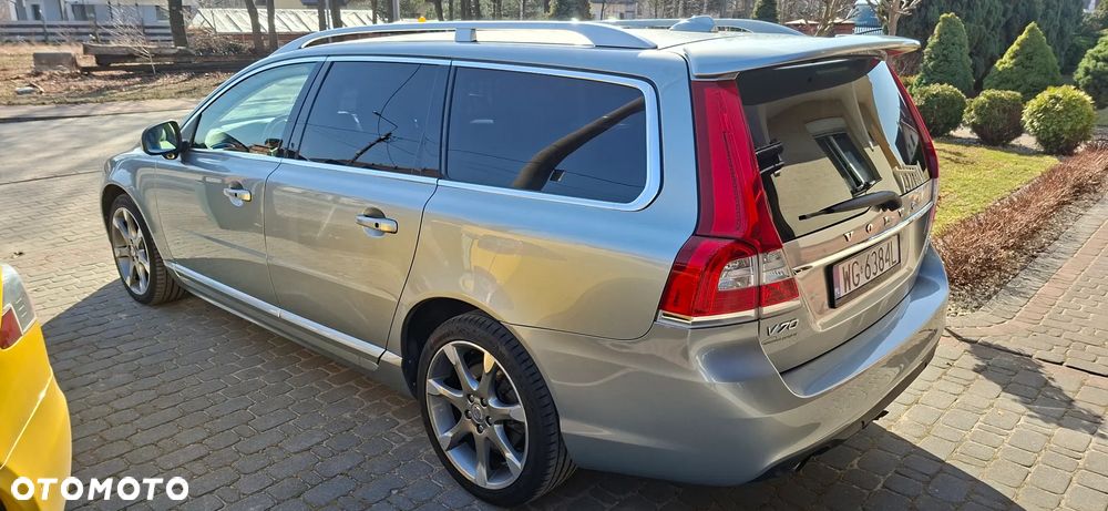 Volvo V70 T6 AWD Geartronic Momentum - 4