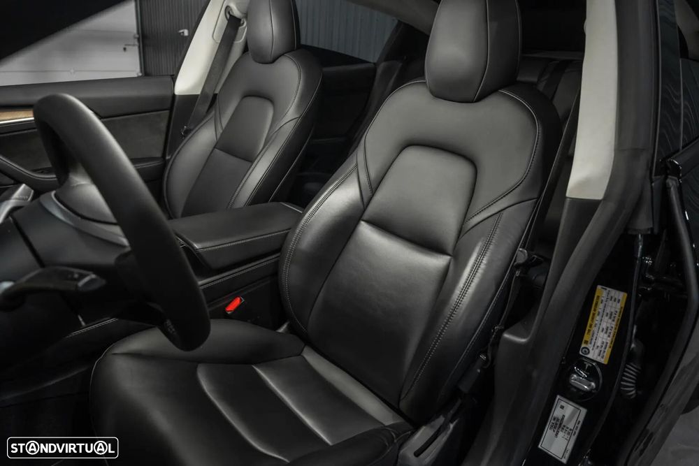 Tesla Model 3 Long-Range Dual Motor AWD - 16
