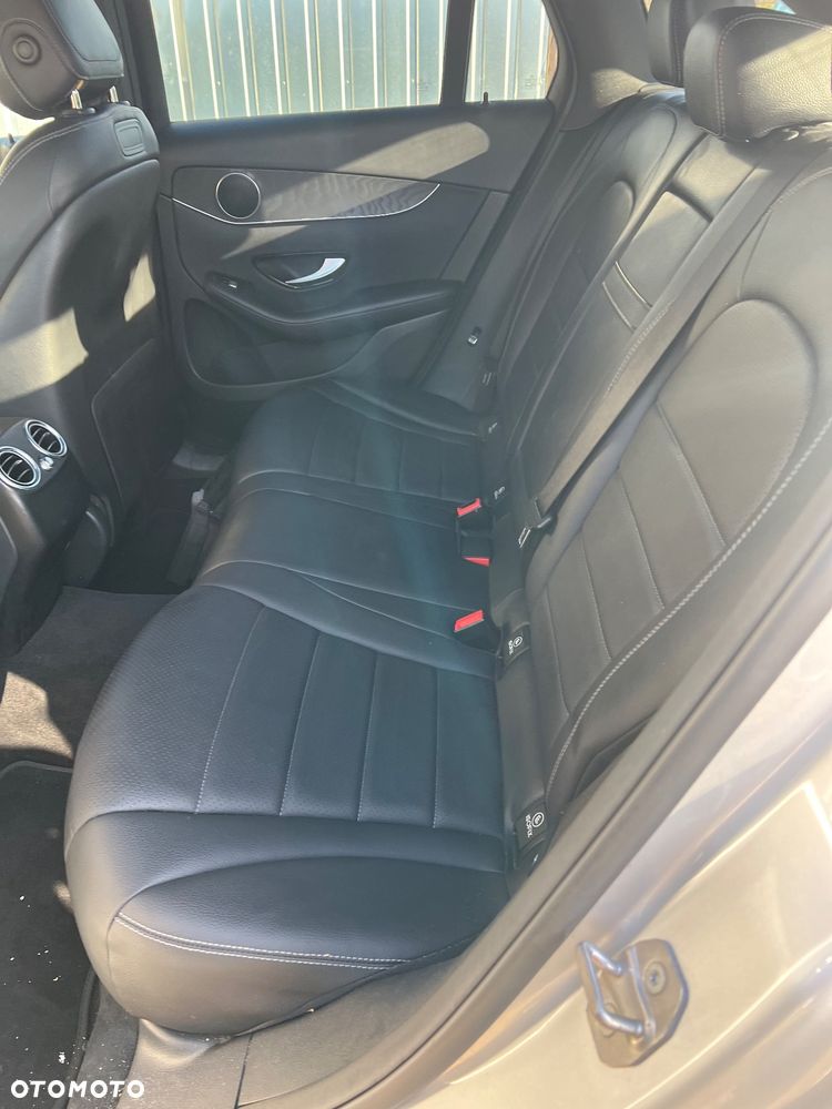 Mercedes-Benz GLC 300 4Matic 9G-TRONIC - 11