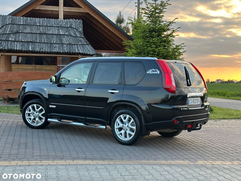 Nissan X-Trail 2.0 dCi 4x4 DPF Platinum - 15