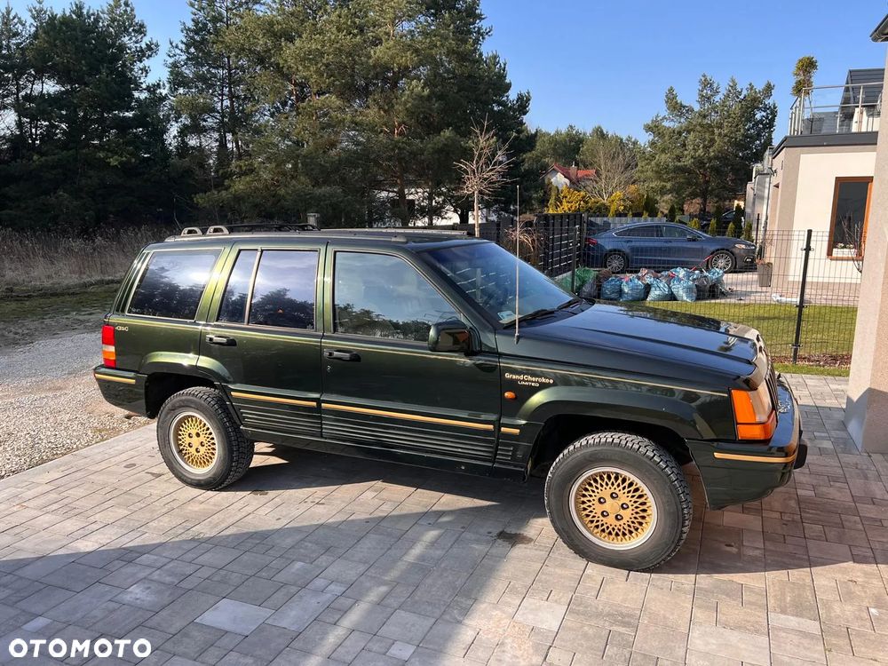 Jeep Grand Cherokee - 1