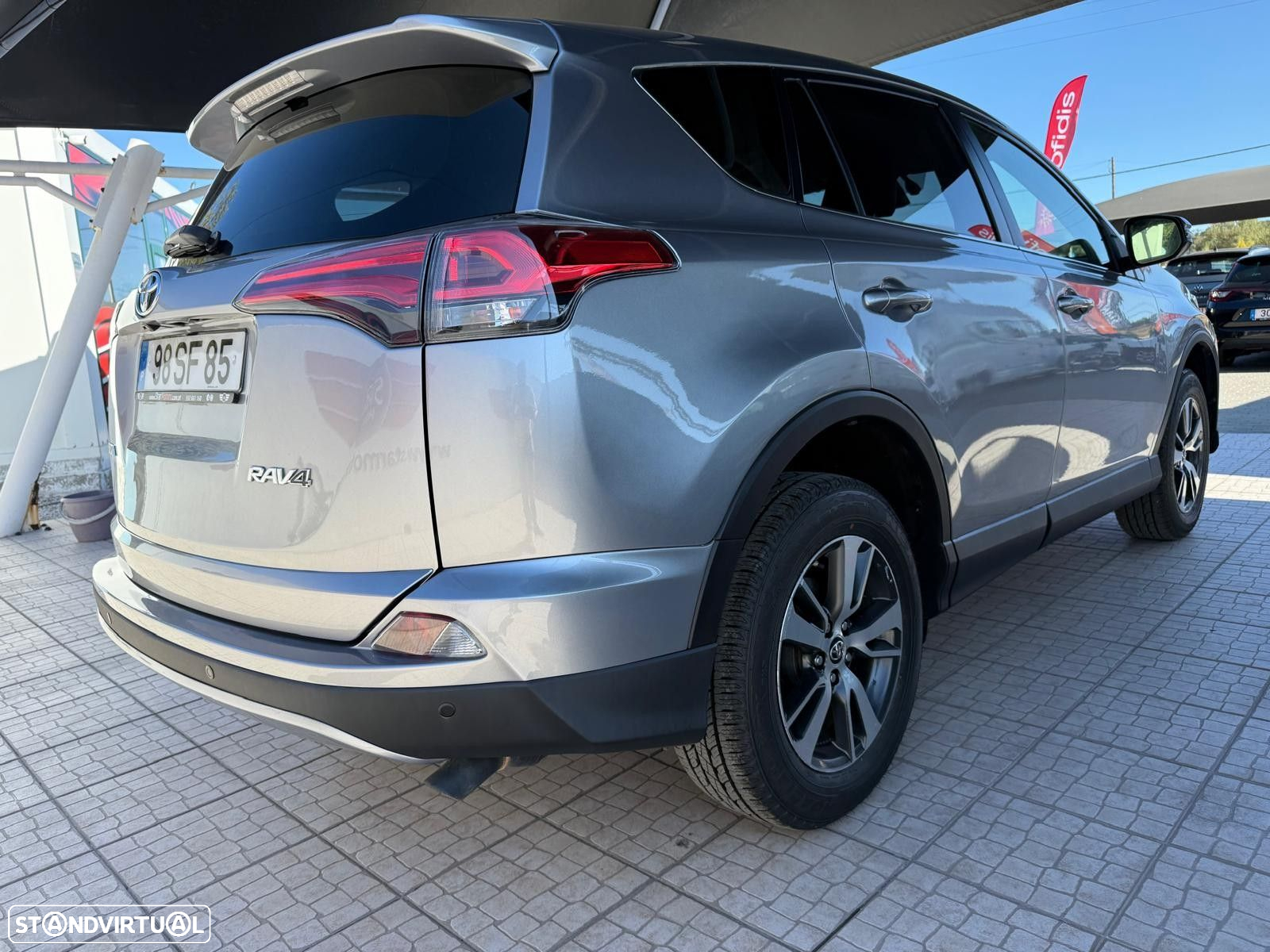 Toyota RAV4 2.0 D-4D Comfort+P.Sport - 11