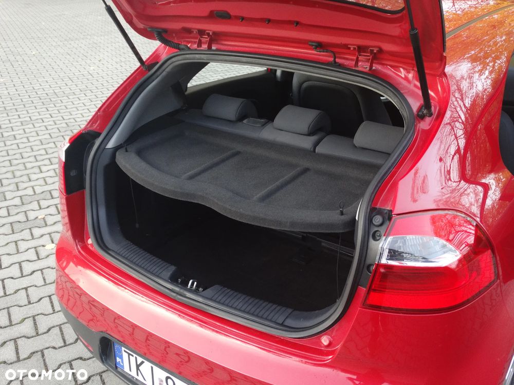 Kia Rio - 24