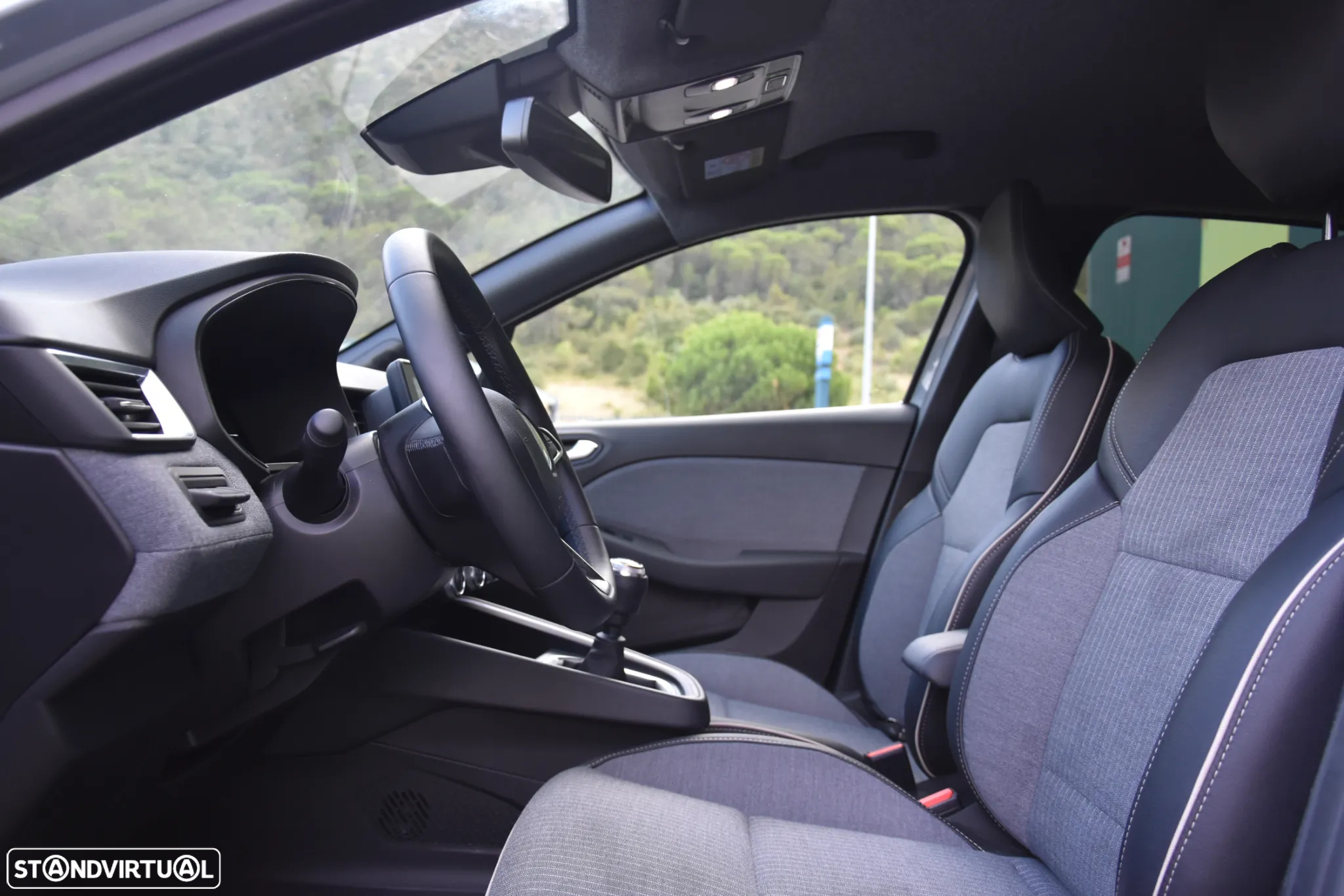 Renault Clio 1.0 TCe Techno - 9