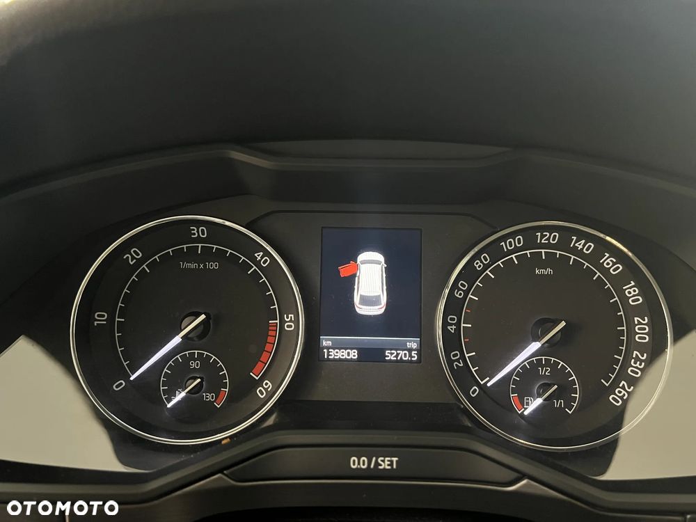 Skoda Superb 2.0 TDI Style DSG7 - 18