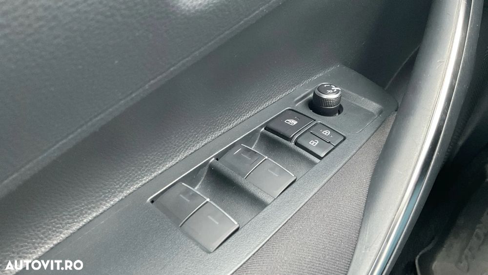 Toyota Corolla 1.8 HSD Dynamic - 21