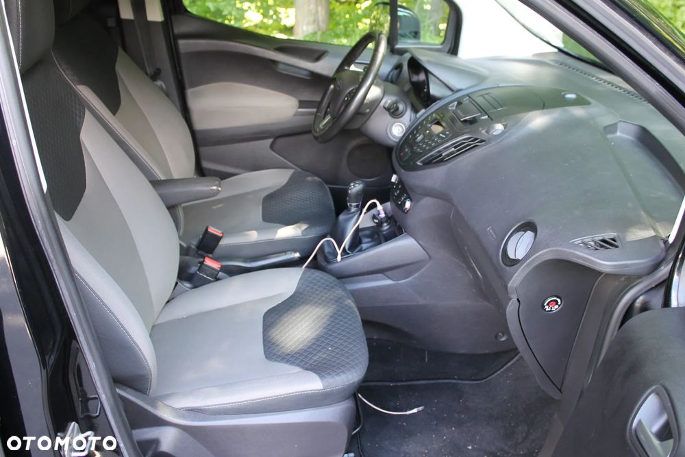 Ford Tourneo Courier 1.5 TDCi Sport - 16