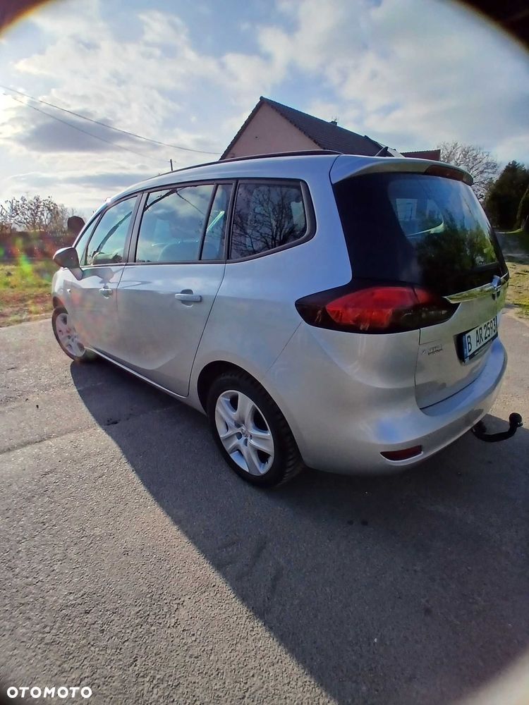 Opel Zafira - 4