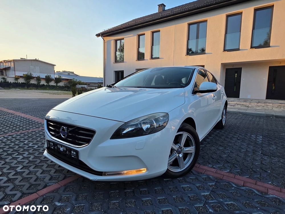 Volvo V40 D3 Summum - 18