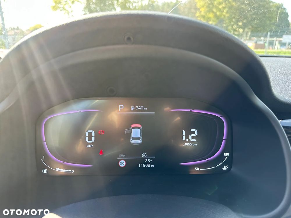 Kia Stonic - 19