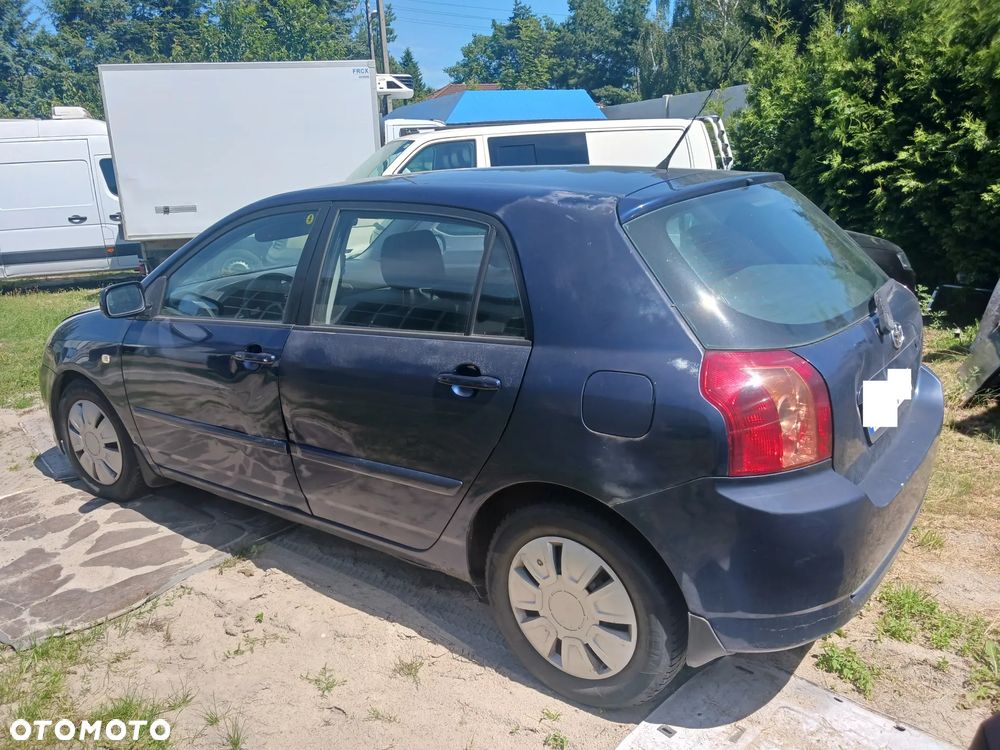 Toyota Corolla - 2