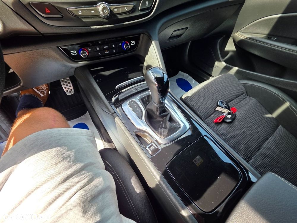 Opel Insignia - 17