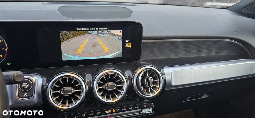 Mercedes-Benz GLB 250 4Matic 8G-DCT - 18