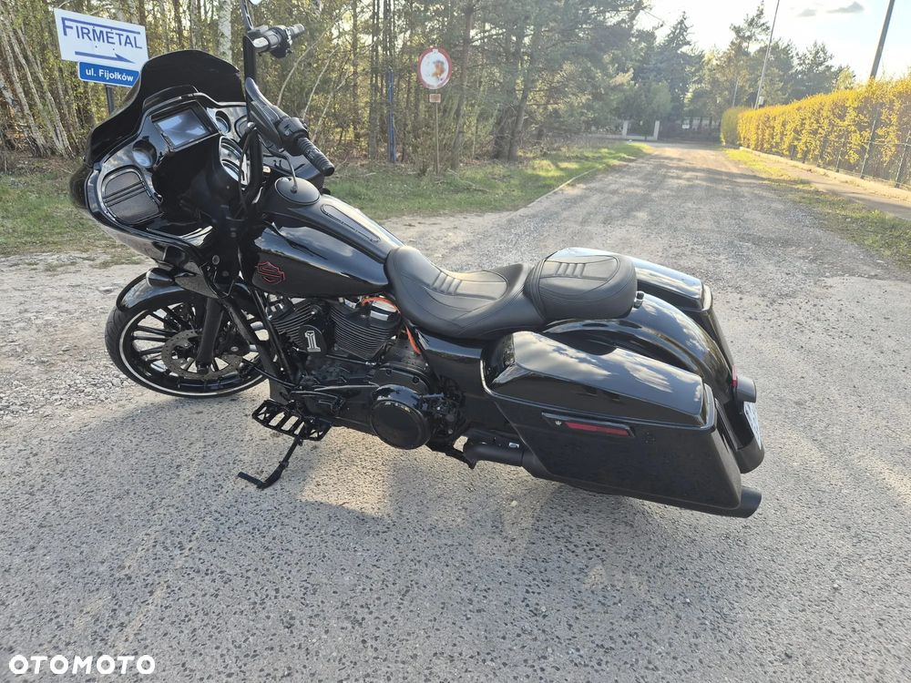 Harley-Davidson Touring Road Glide - 12