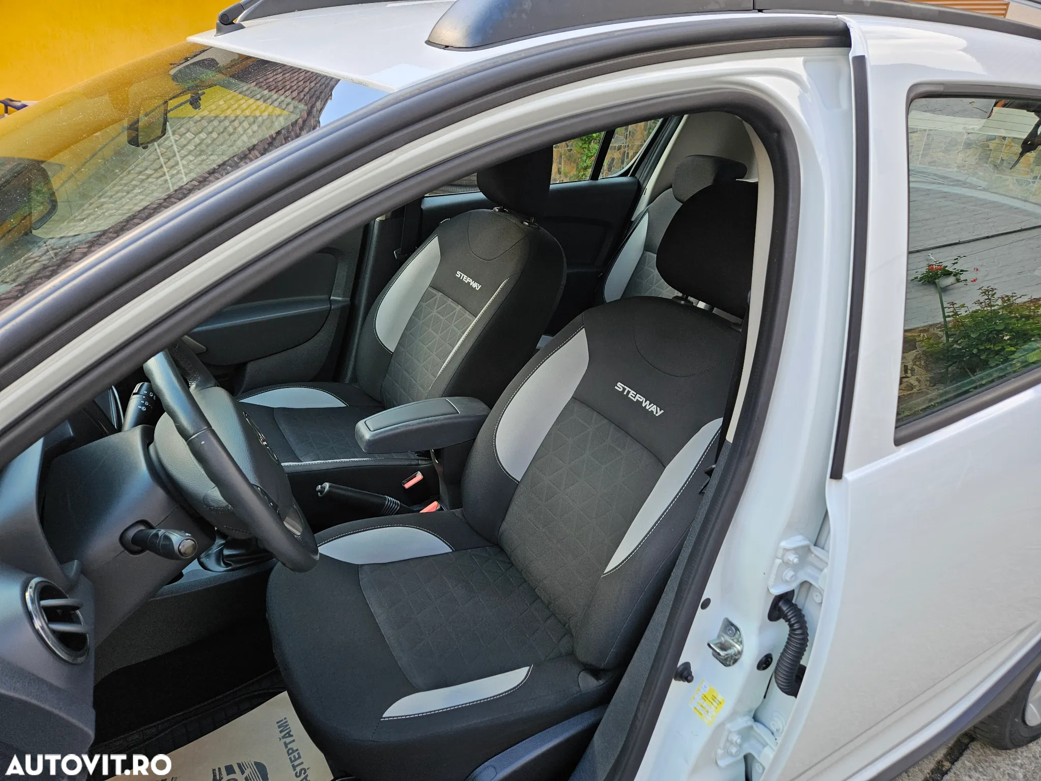 Dacia Sandero 1.5 dCI Prestige - 8