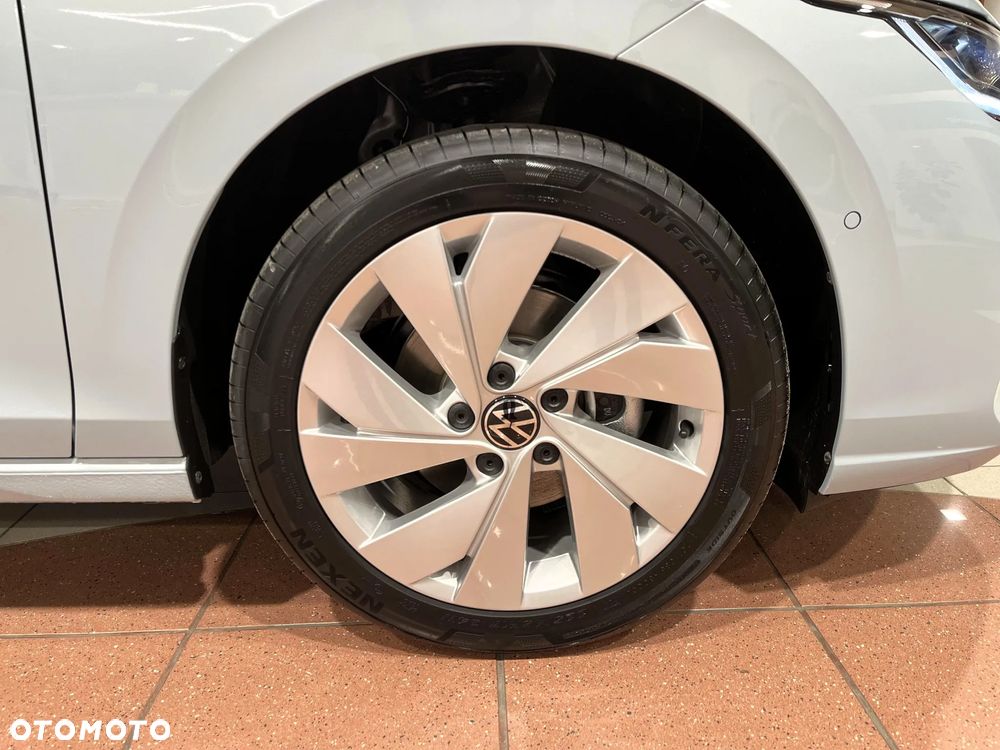 Volkswagen Golf Variant - 33