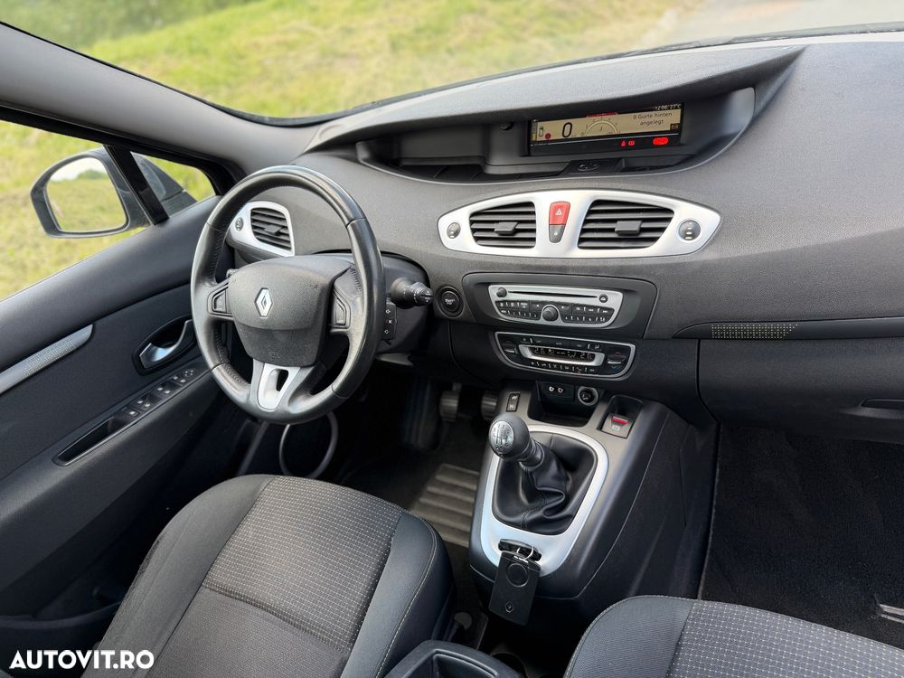 Renault Scenic - 9