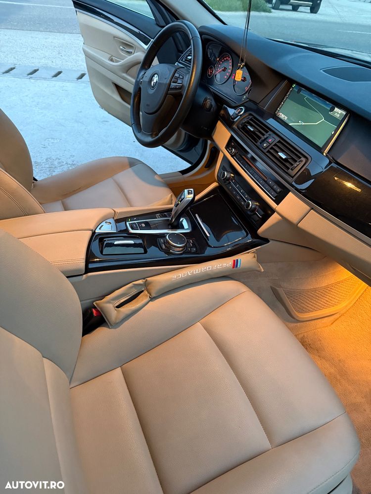 BMW Seria 5 518d Aut. - 29