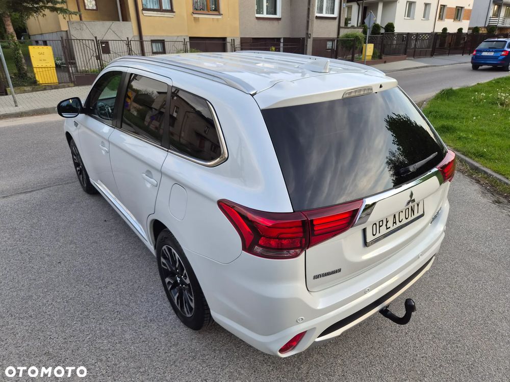 Mitsubishi Outlander - 17