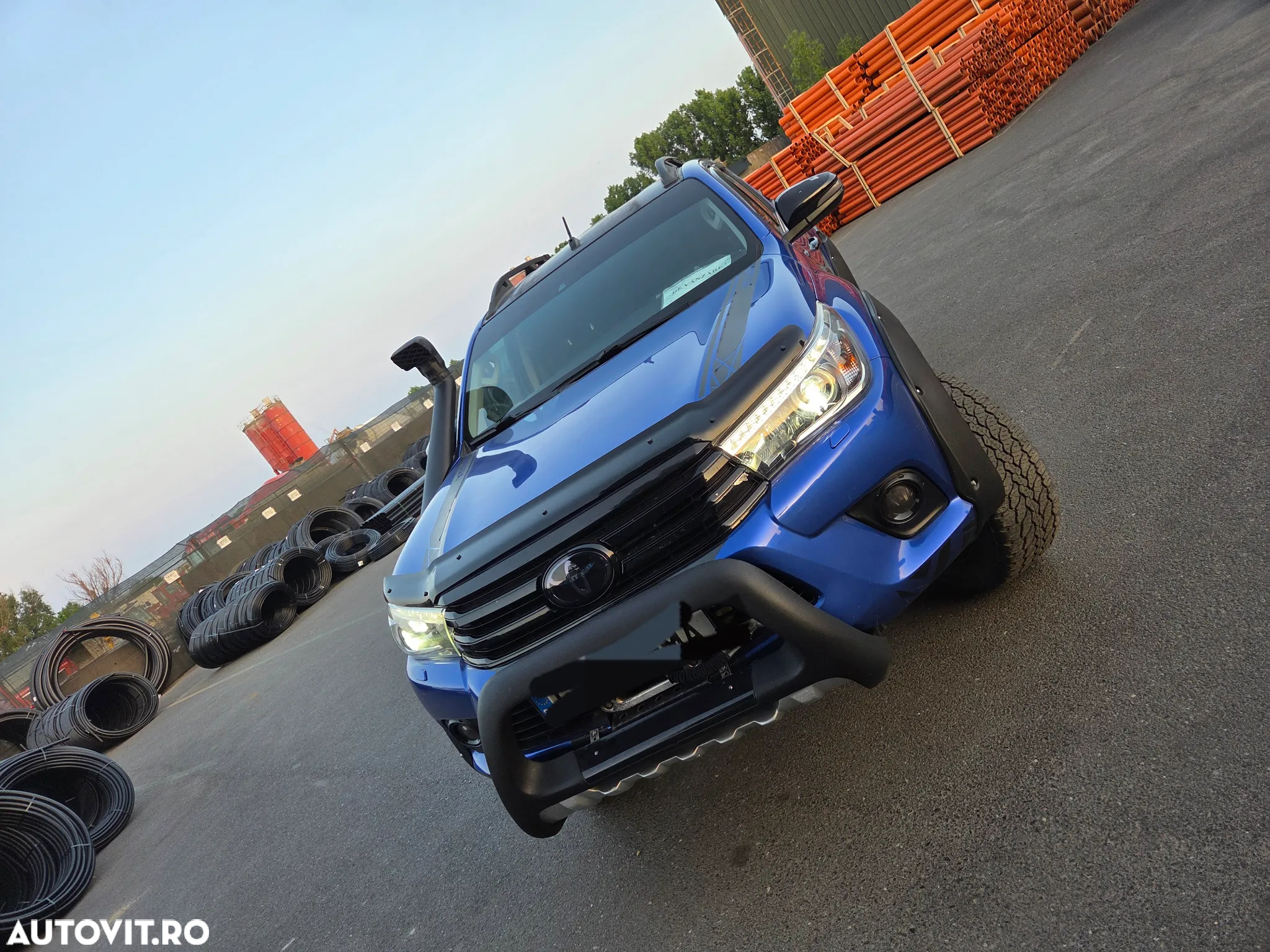 Toyota Hilux 4x4 Double Cab A/T Invincible - 8