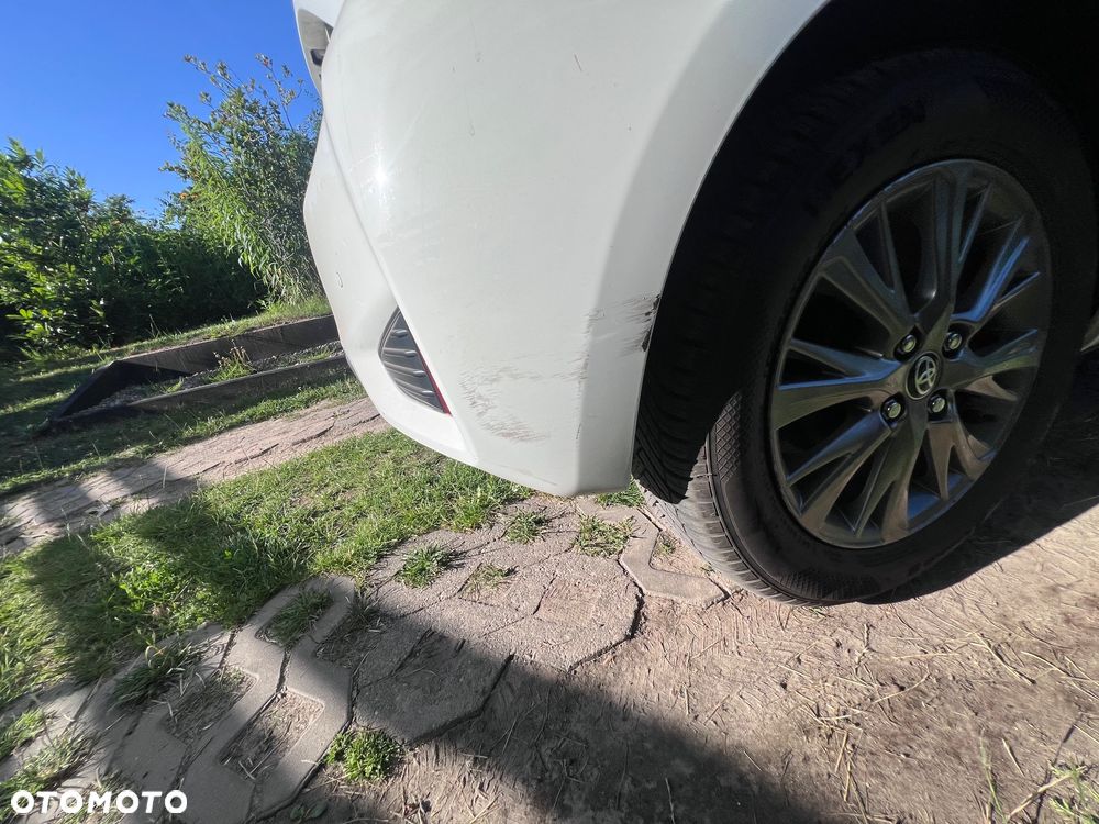 Toyota Yaris 1.5 Premium - 5