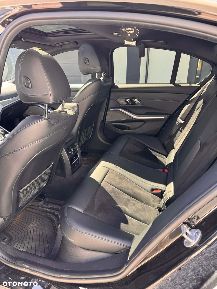 BMW Seria 3 M340i xDrive sport - 9