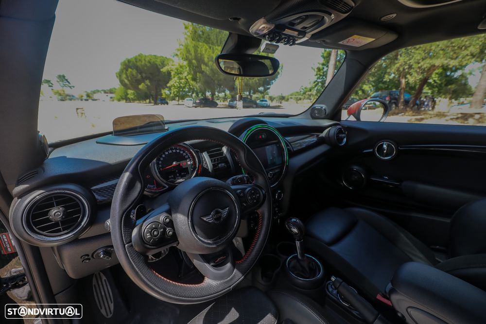 MINI 3 Portas John Cooper Works Aut. - 24