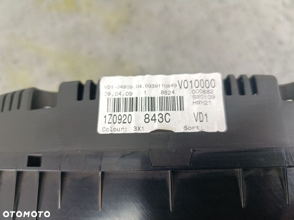 LICZNIK SKODA OCTAVIA II 1Z0920843C V010000  VDO 2.0 TFSI - 5