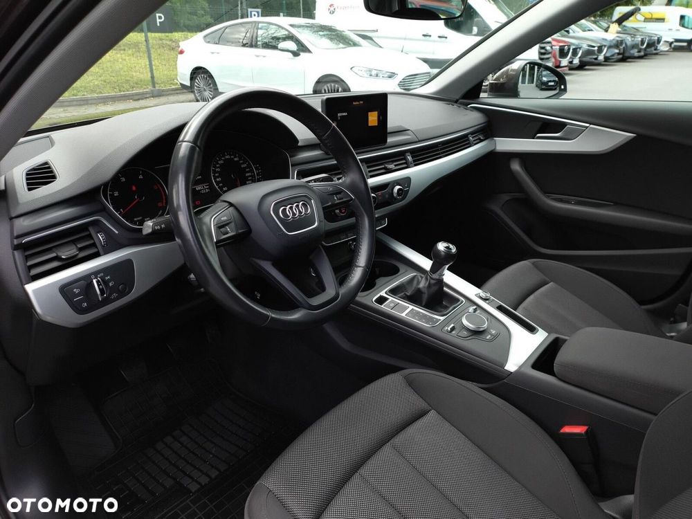 Audi A4 Limousine 2.0 TDI - 12