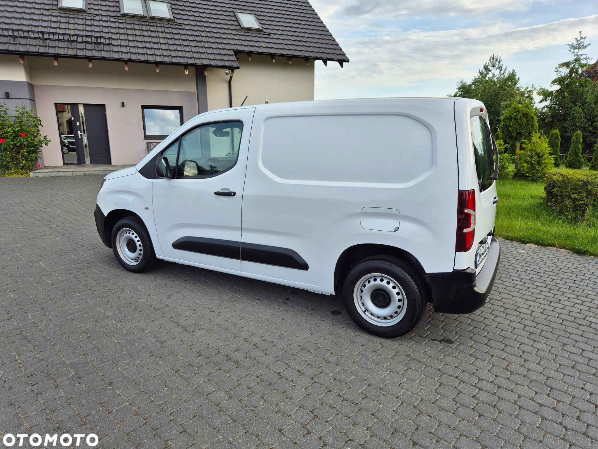 Citroën BERLINGO - 27