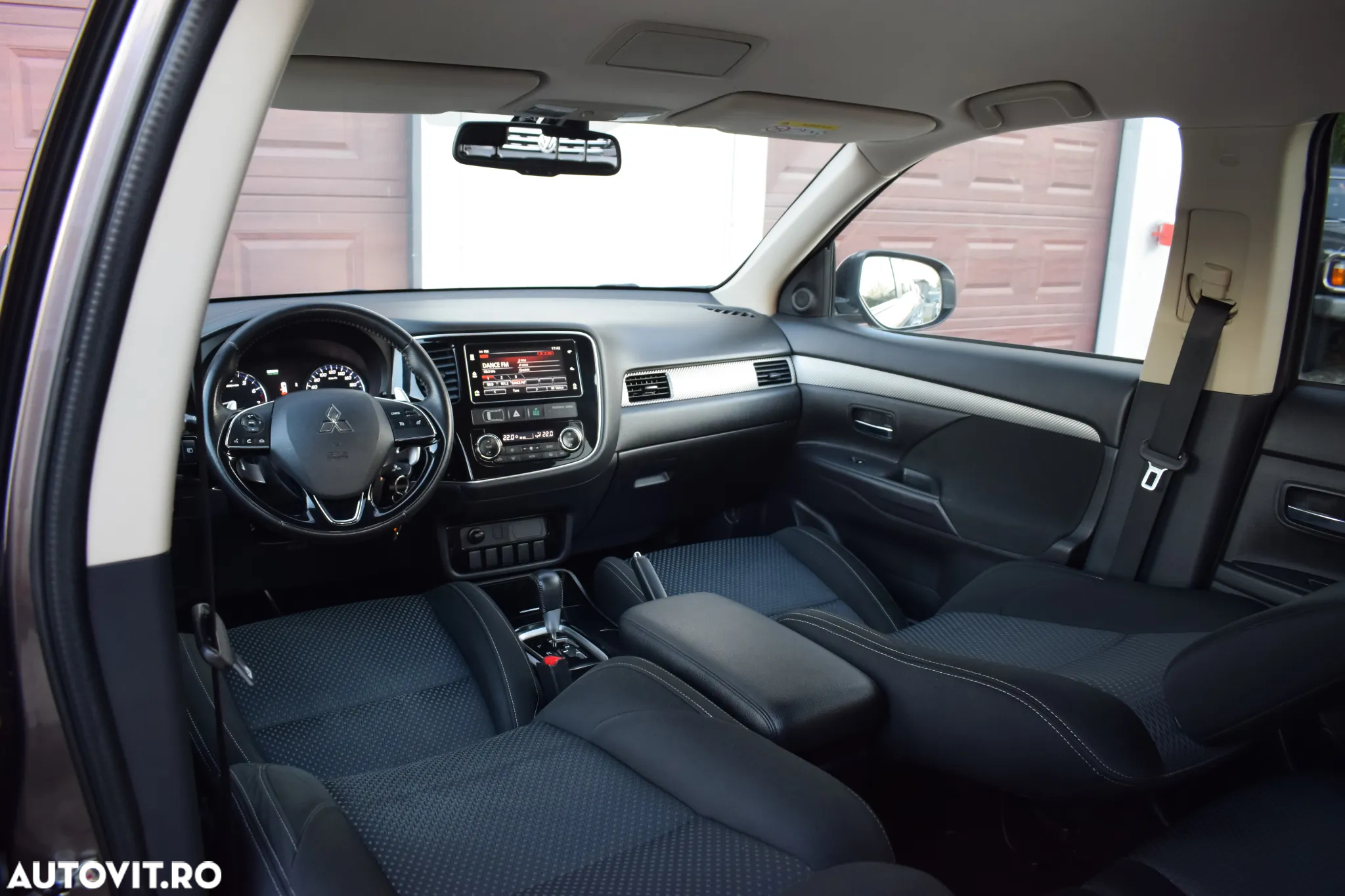 Mitsubishi Outlander 2.0 4WD CVT Plus - 7