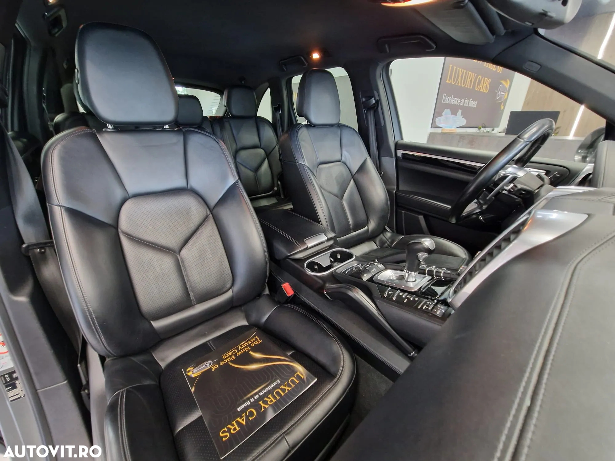 Porsche Cayenne 3.0 L - 22