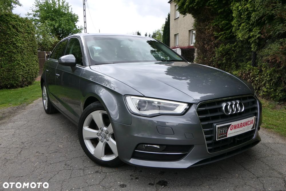 Audi A3 Sportback 1.4 TFSI S tronic Ambiente - 12
