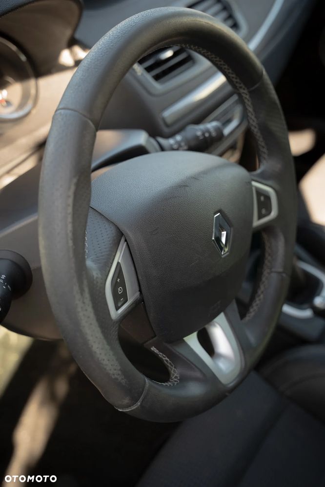 Renault Megane TCe 180 GT - 11