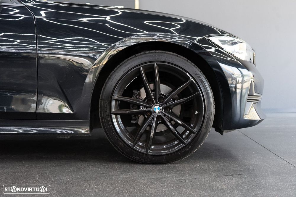 BMW 318 d Aut. Sport Line - 12
