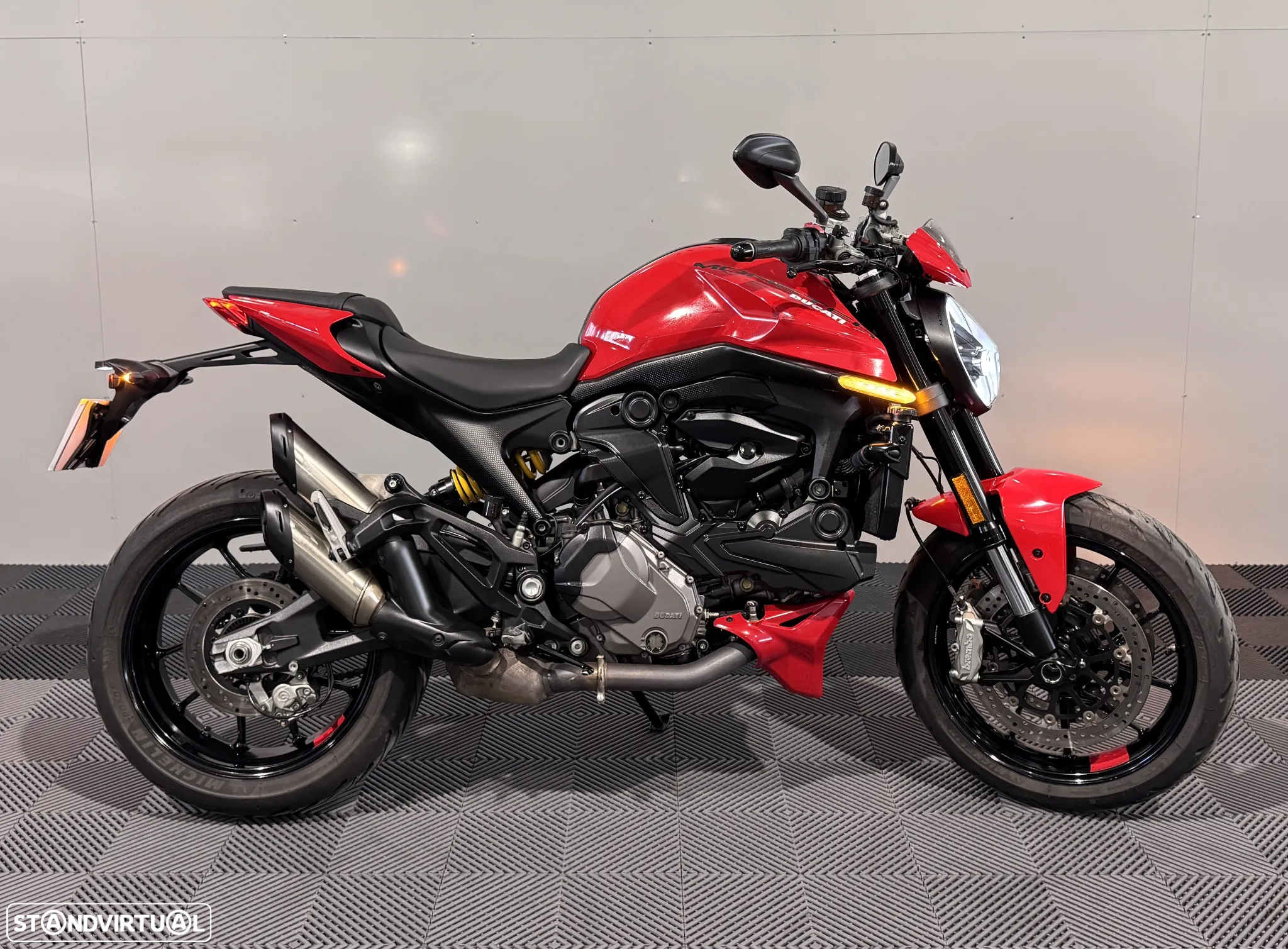 Ducati Monster 937 - 36