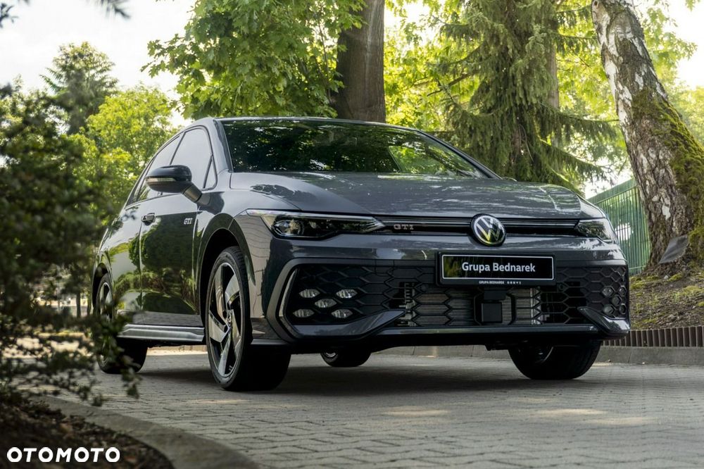 Volkswagen Golf - 14