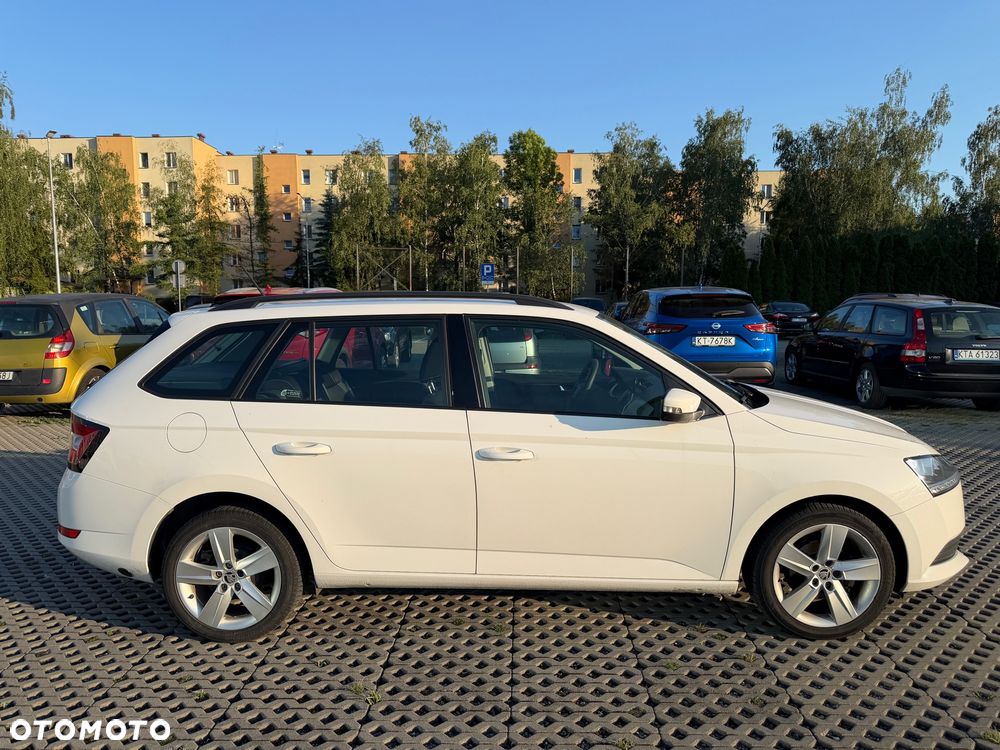 Skoda Fabia 1.0 Ambition - 8