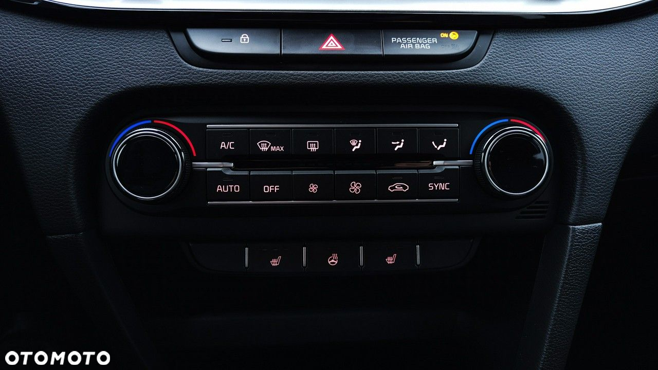 Kia Ceed - 19