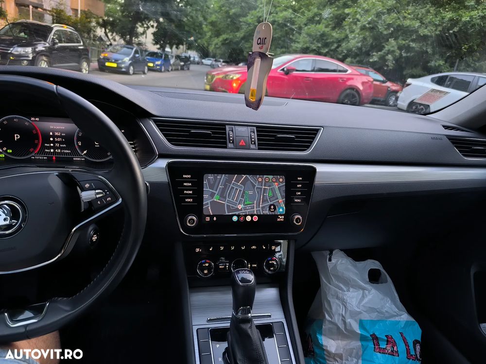 Skoda Superb 2.0 TDI DSG Ambition - 10