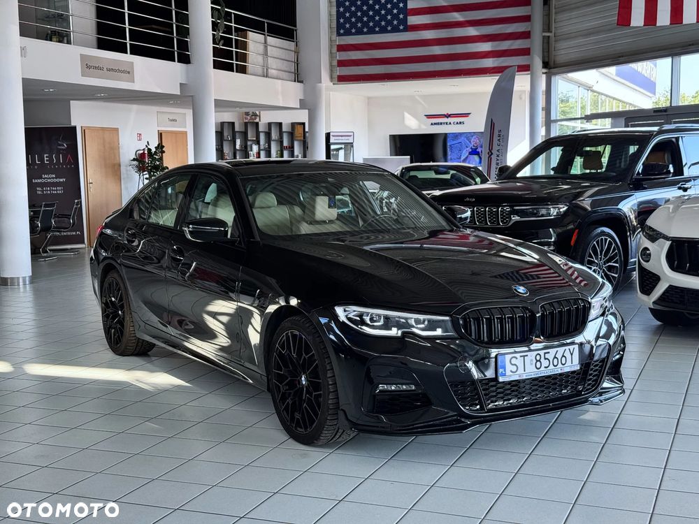 BMW Seria 3 330i xDrive - 4