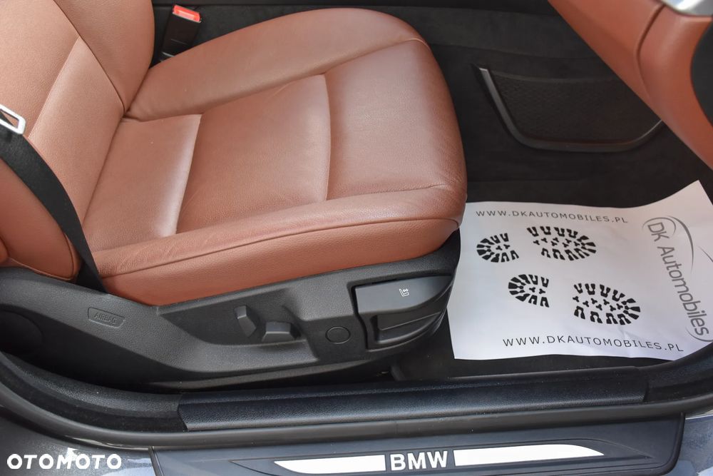 BMW Seria 5 525d Touring Sport-Aut Luxury Line - 26