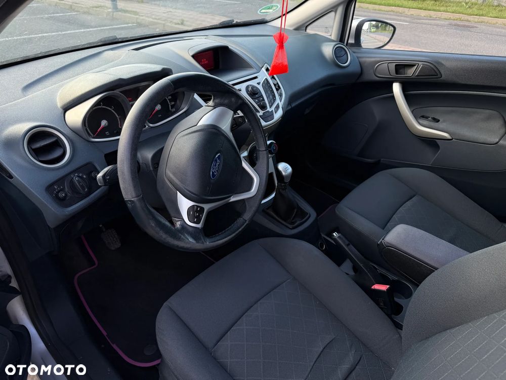 Ford Fiesta 1.25 Titanium - 9