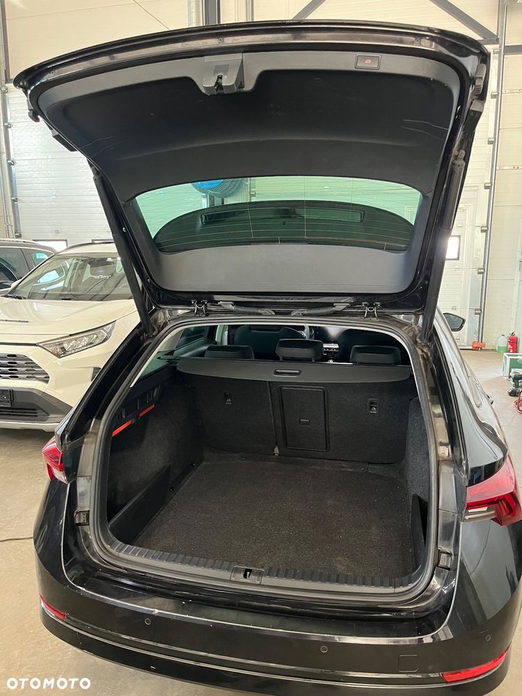 Skoda Octavia 1.0 TSI Clever - 12