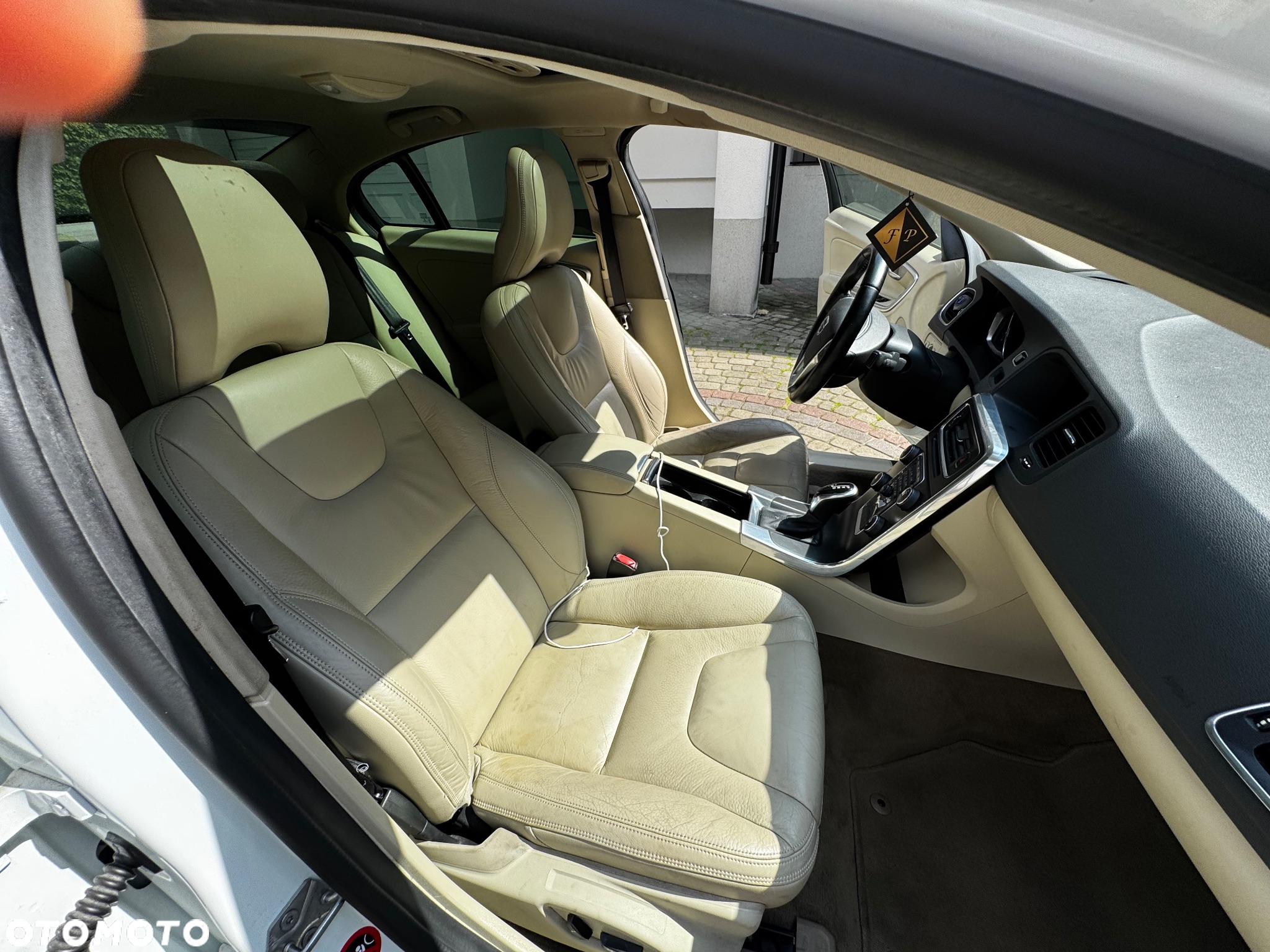 Volvo S60 2.5 T5 - 15
