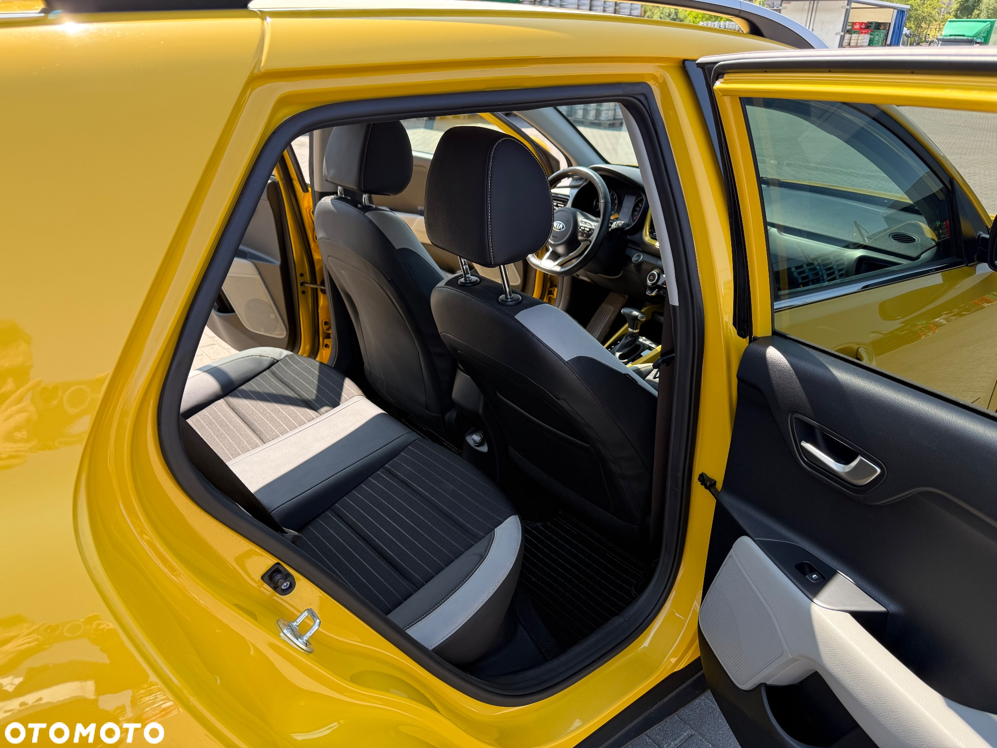 Kia Stonic 1.0 T-GDI MHEV L Business Line DCT - 13